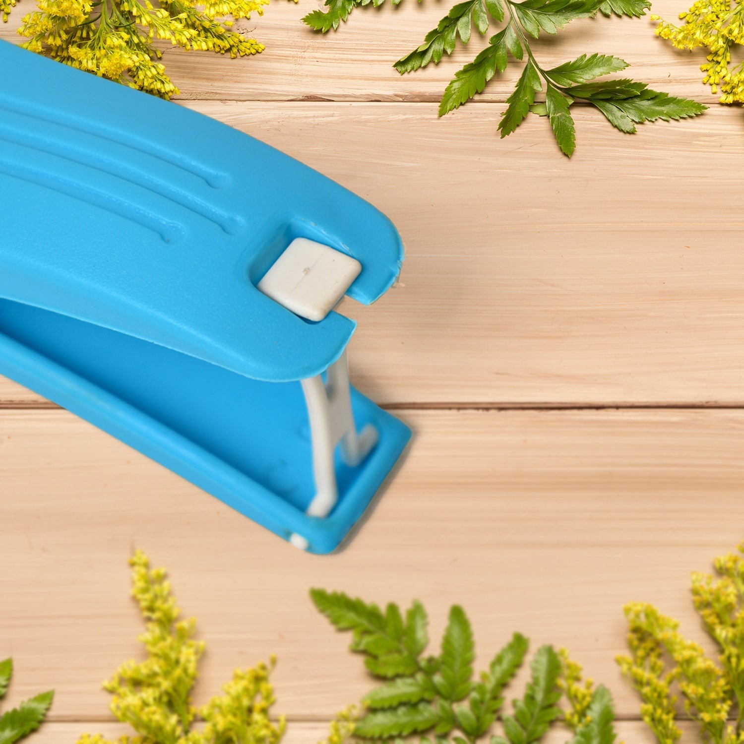 2-in-1 Vegetable & Fruit Cutter with Peeler