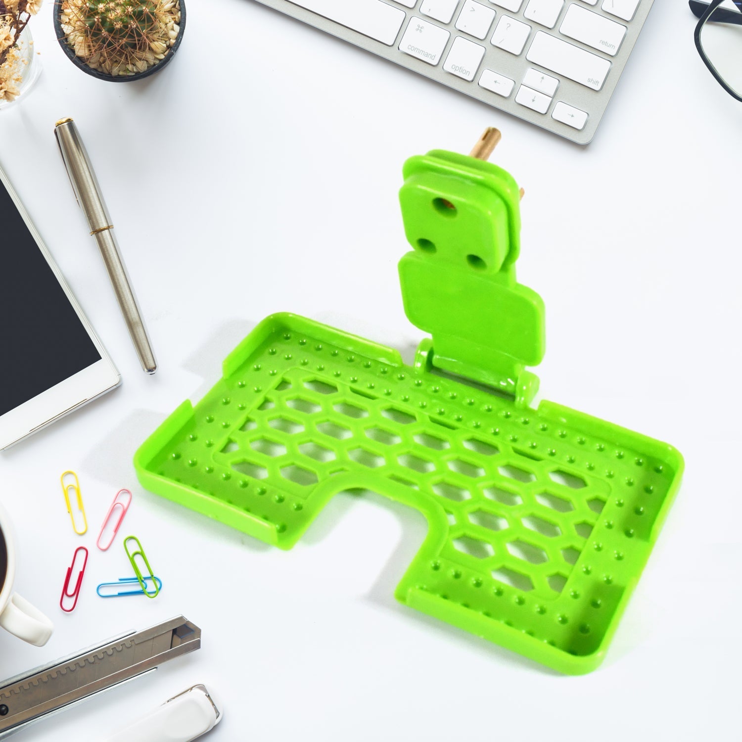 Wall-Mounted Mobile Holder for Charging - Green
