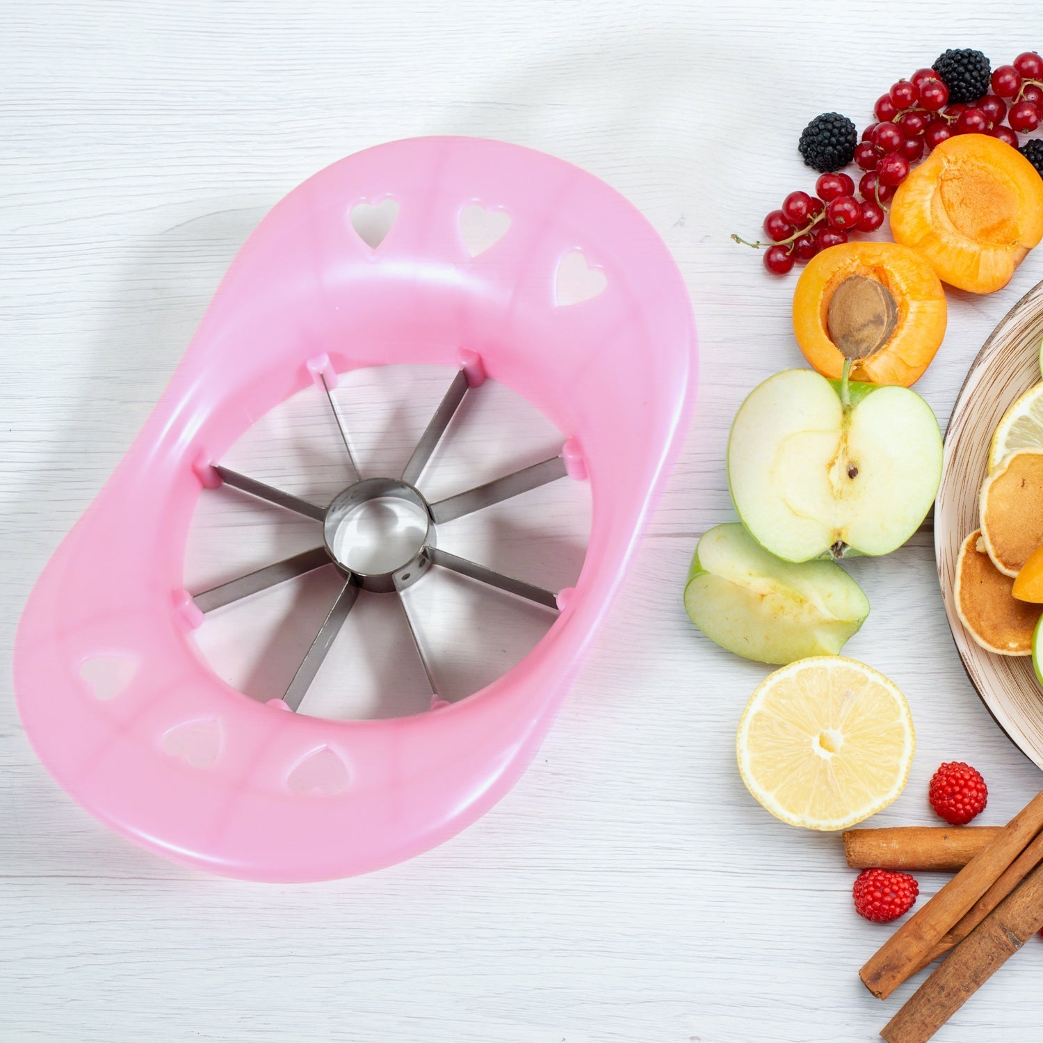 Multi-Purpose Apple Slicer with 8 Blades