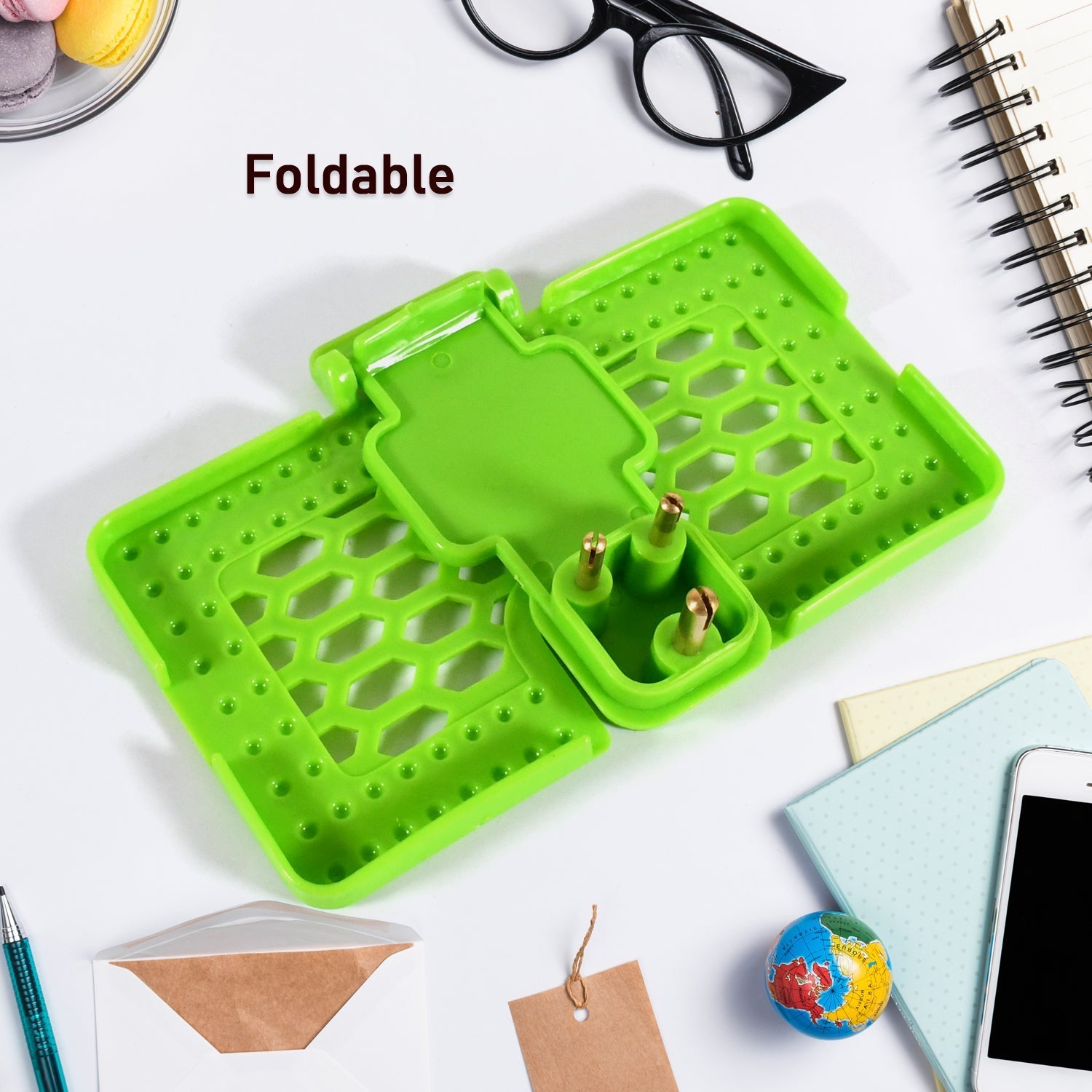 Wall-Mounted Mobile Holder for Charging - Green