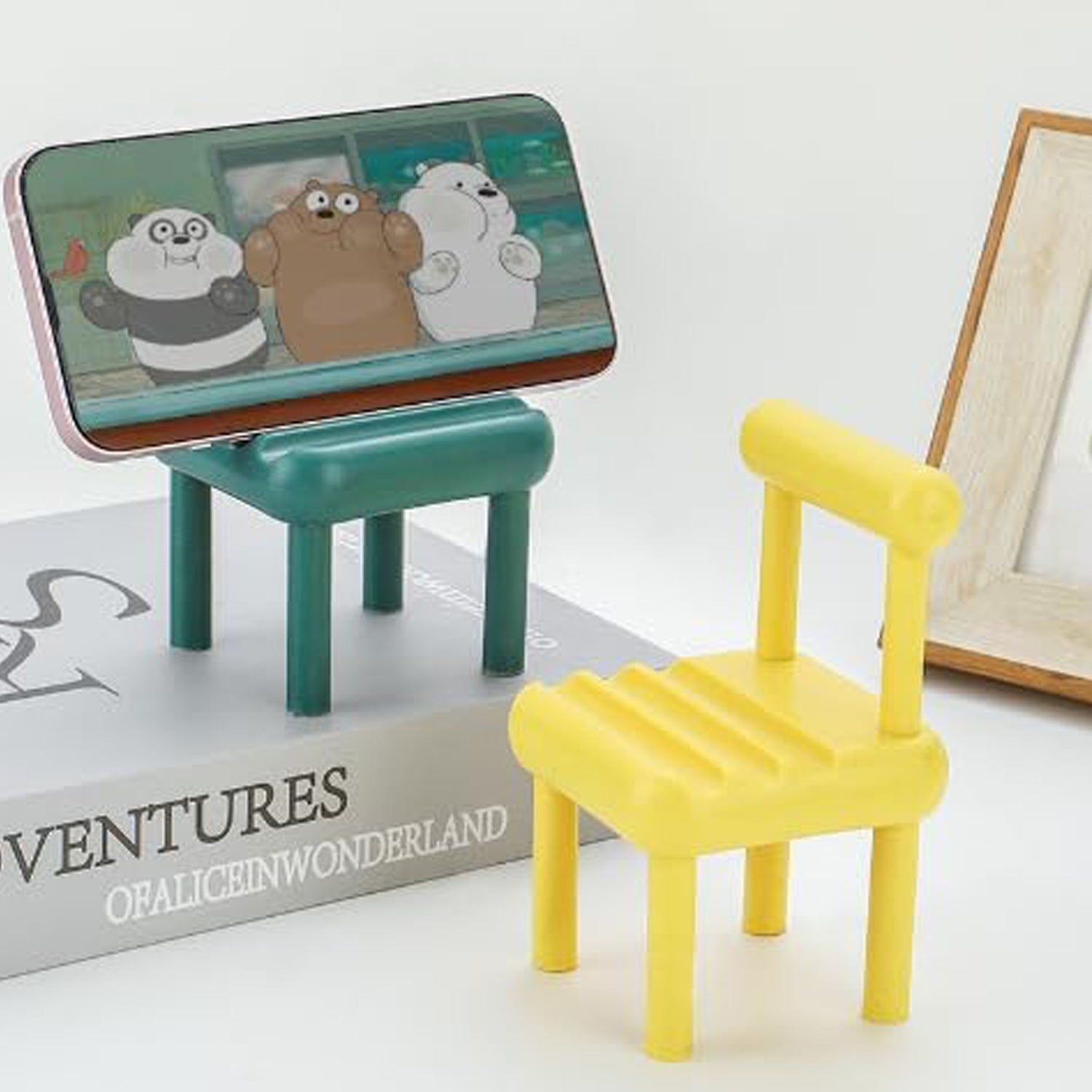 Mini Chair-Style Mobile Holder