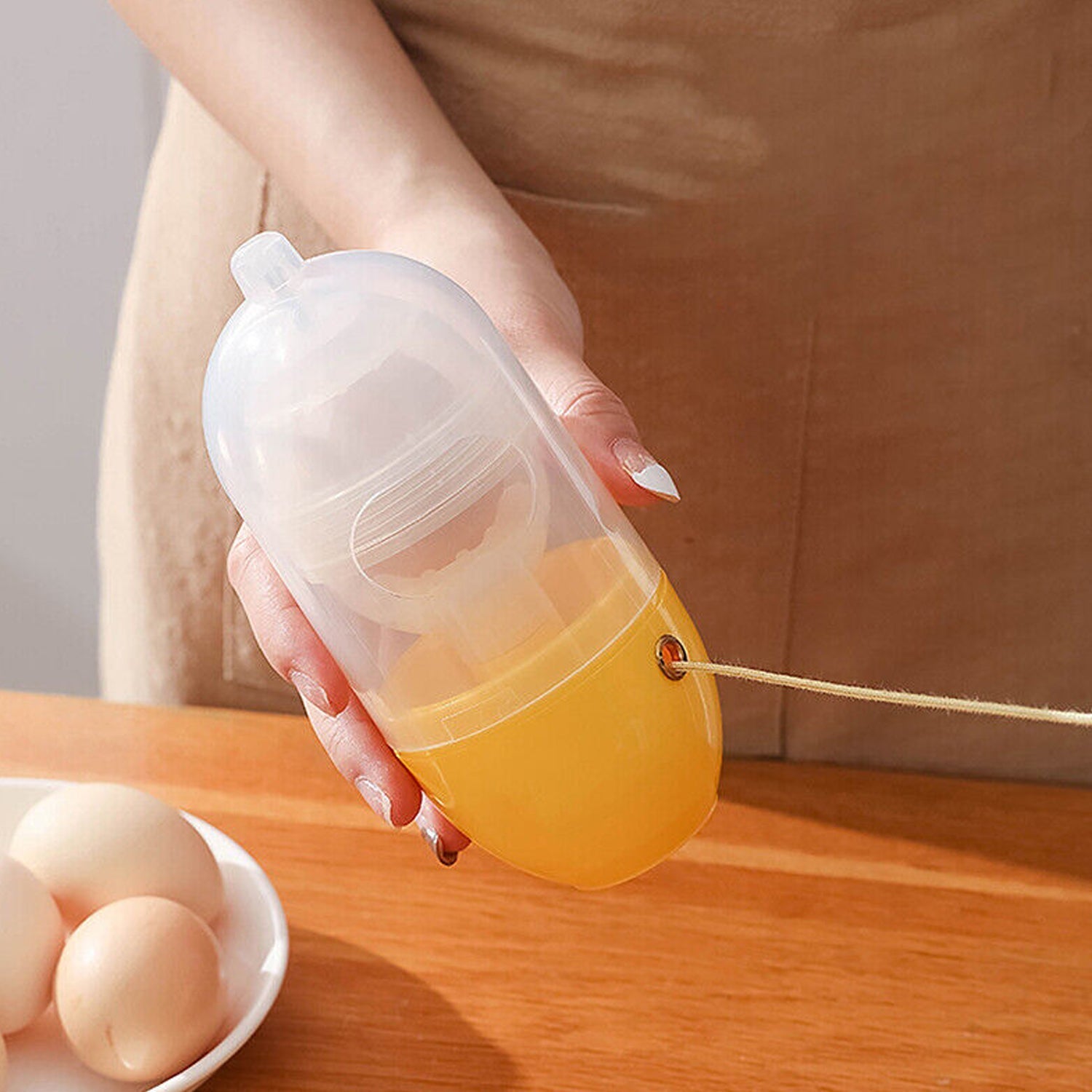 Manual Egg Scrambler and Yolk Mixer