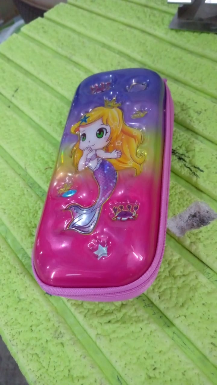 3D Cartoon Zipper Pencil Box