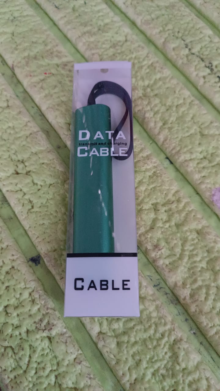 3-in-1 Extendable Charging & Data Cable