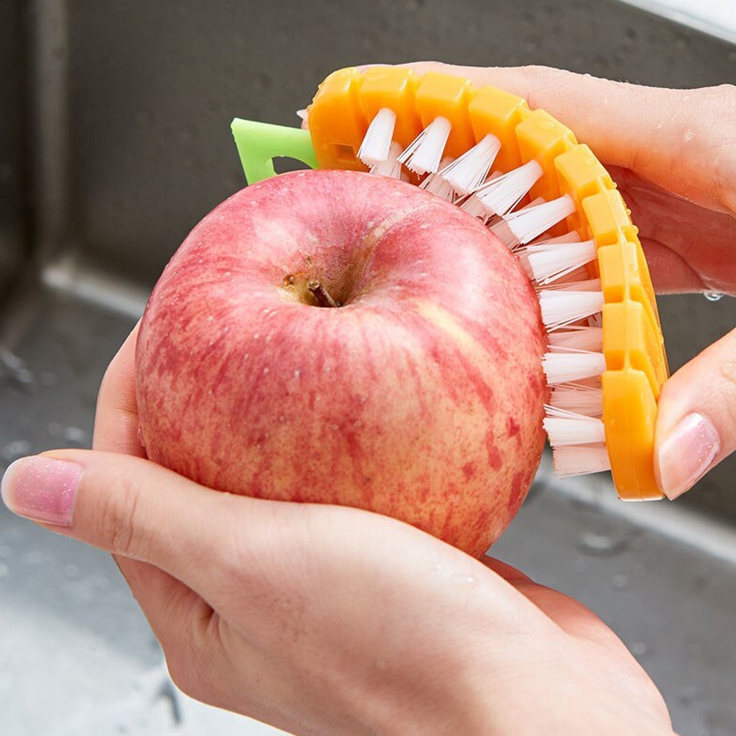 Carrot-Shaped Vegetable Scrub Brush
