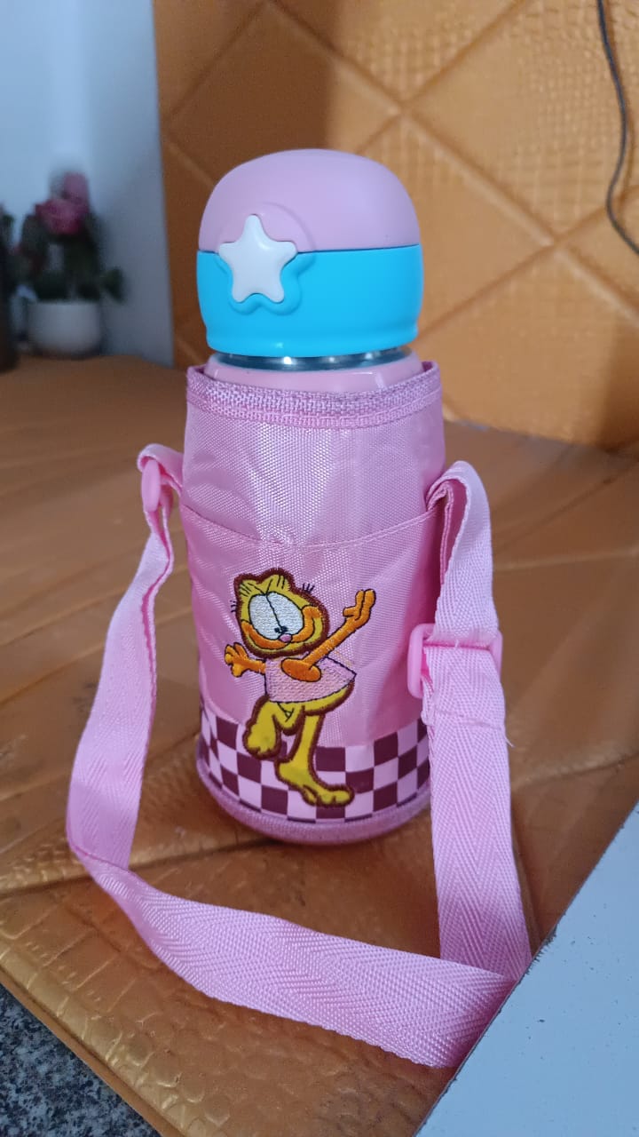 Double Wall Vacuum  Bottle with Strap - 600ml