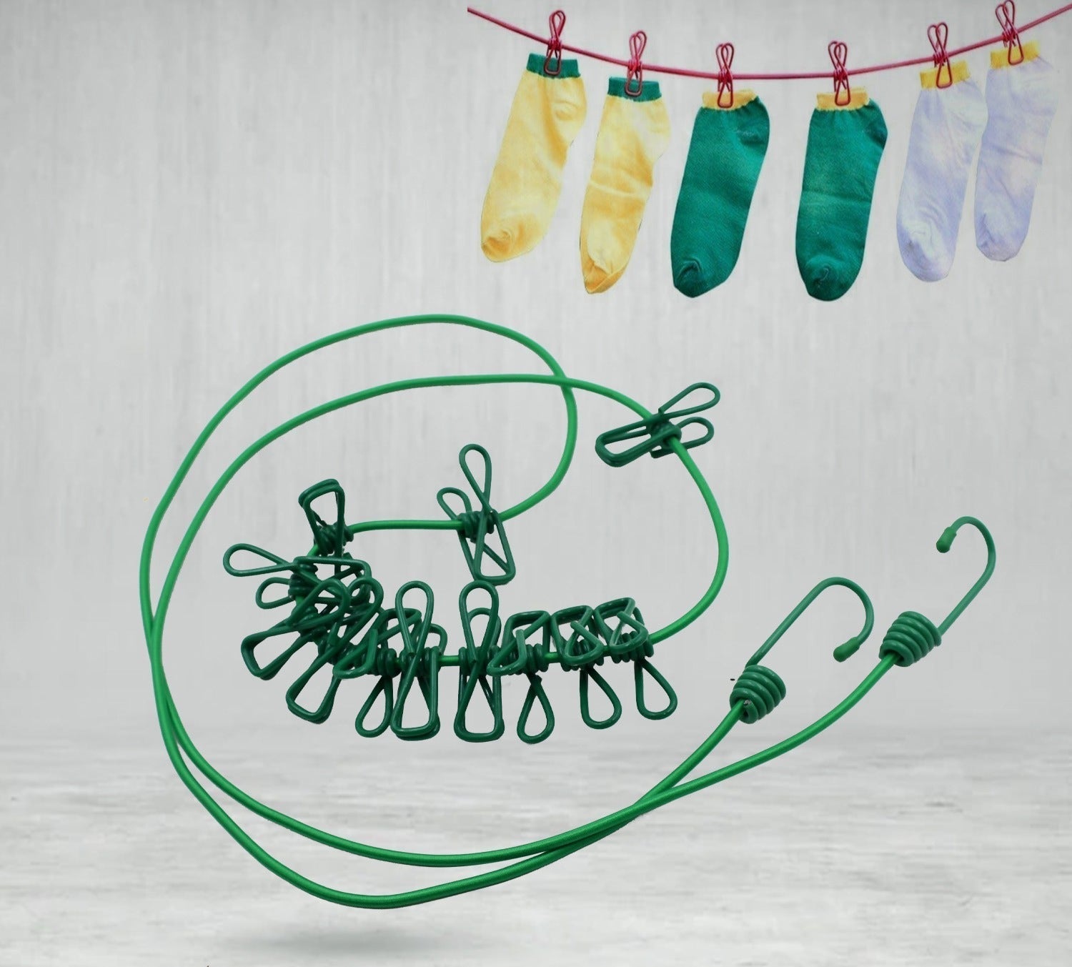 Portable clothes line with metal clips