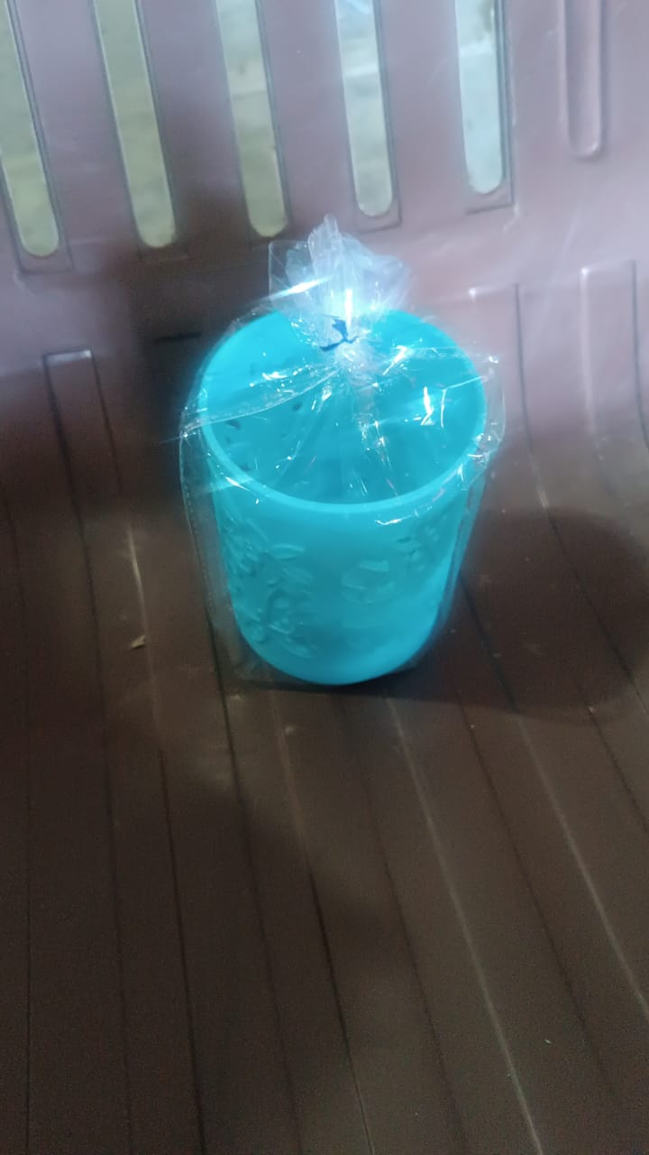 Durable Desk Pen Stand