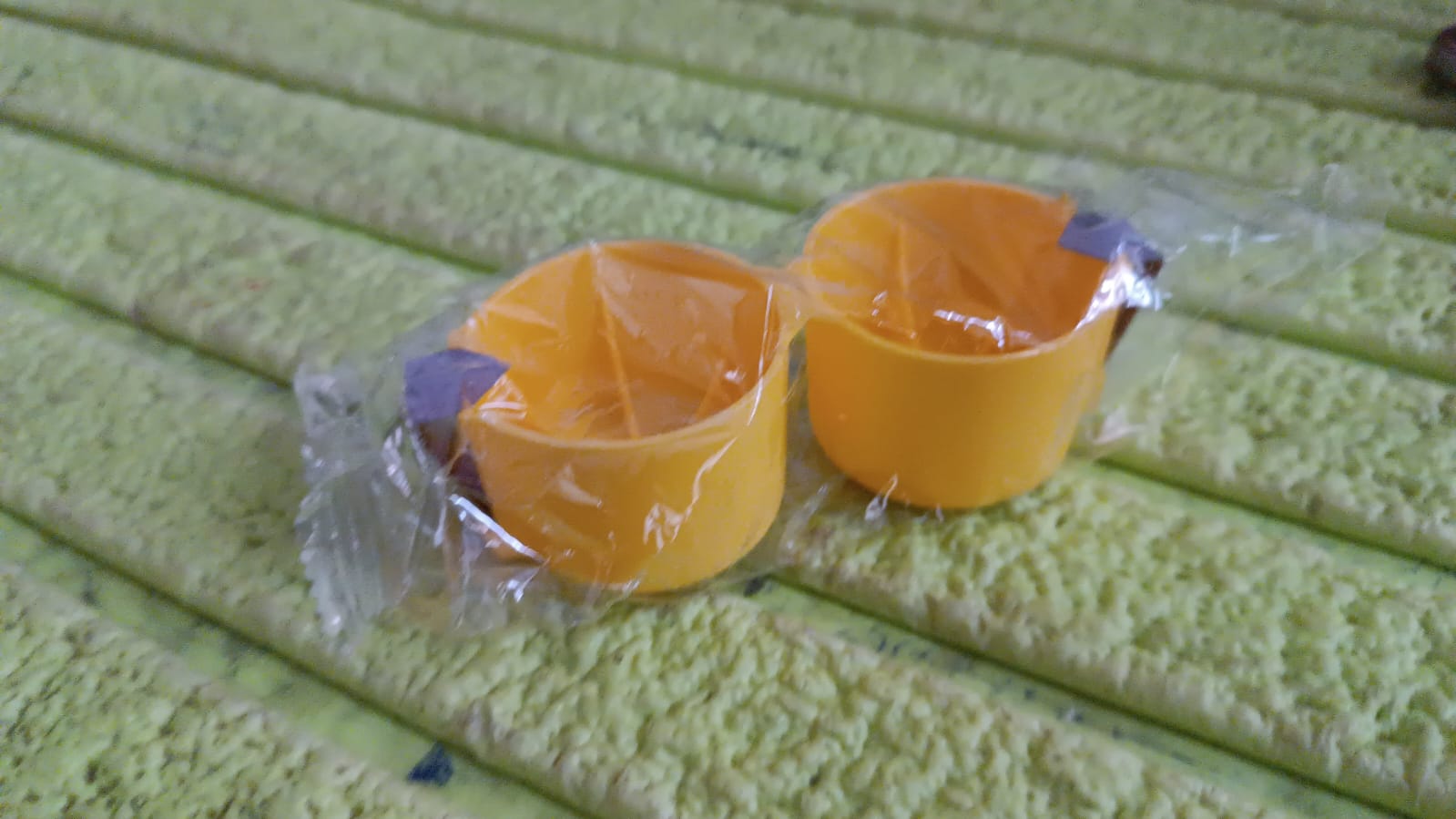 Handheld Egg Shell Cracker Tool