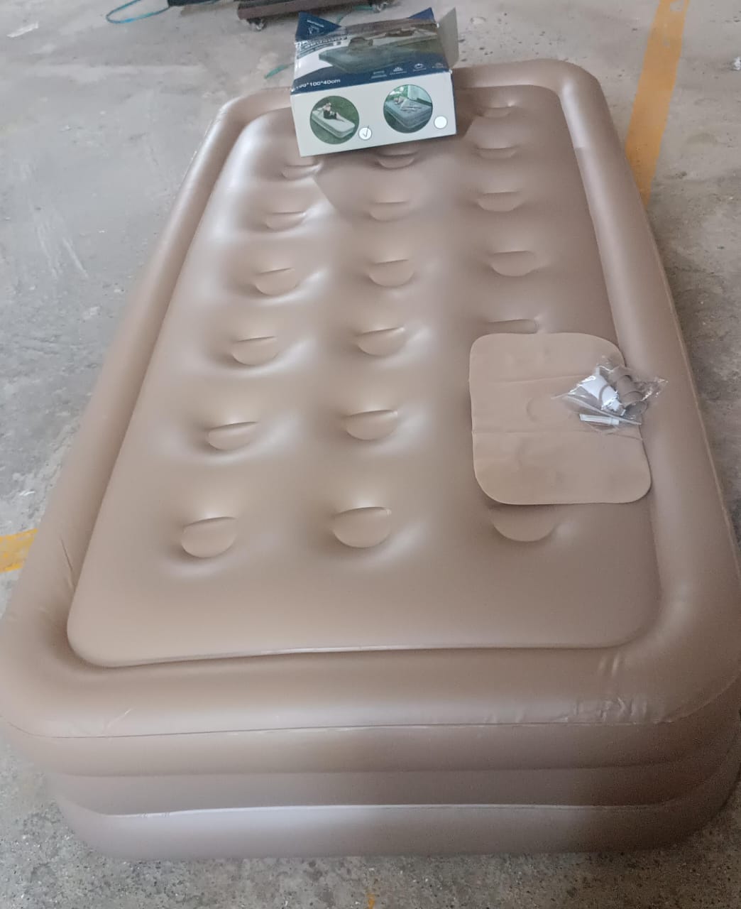 AirEase™ Deluxe Foldable Inflatable Airbed
